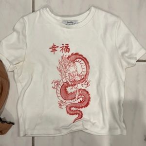 White shirt with design